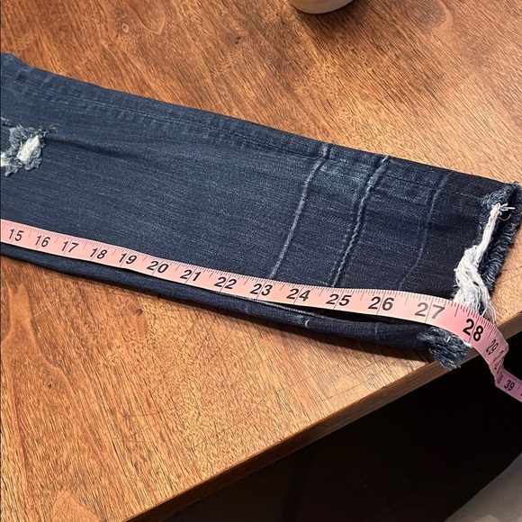 American Eagle Outfitters Dark Wash Jegging Distressed Raw Hem Size 6 - Picture 13 of 13